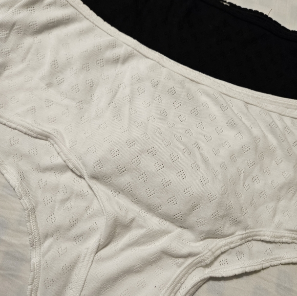 Trio of Women's Cheeky Panties Size XXL In White, Black And Burgundy - Picture 2 of 7